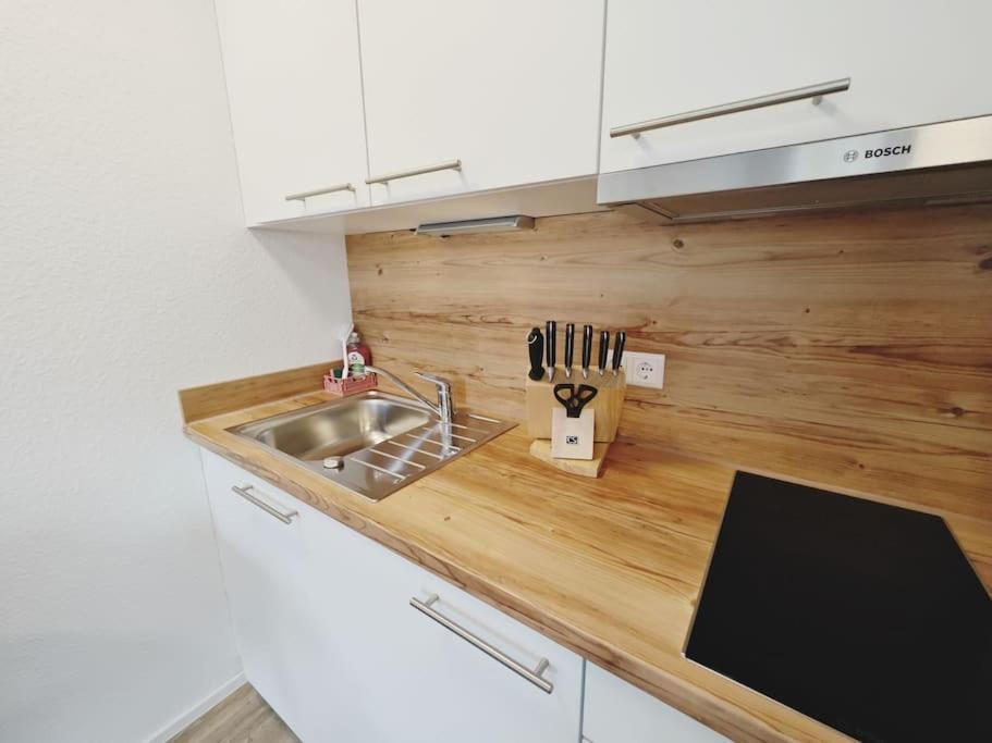 Ticasa Wave-Zentral-Outlet-Aufzug-Stylisch-Unique Metzingen  Kültér fotó